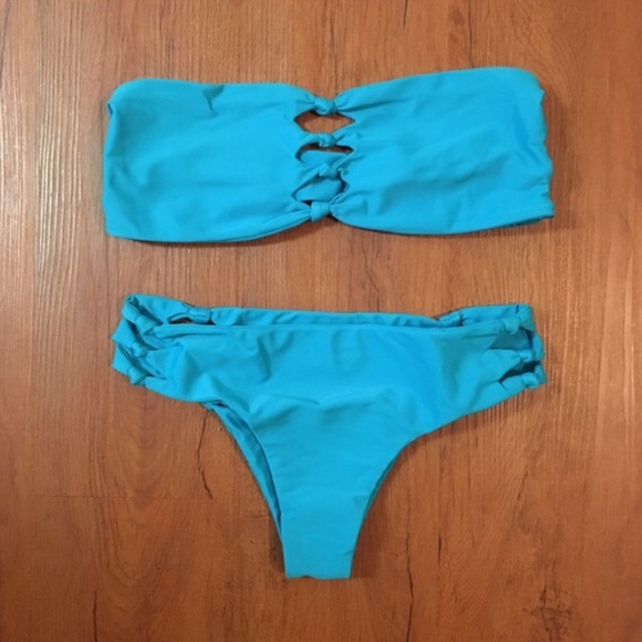 ✨LABOR WEEK SALE✨ Mikoh Monaco and Hanalei Bikini