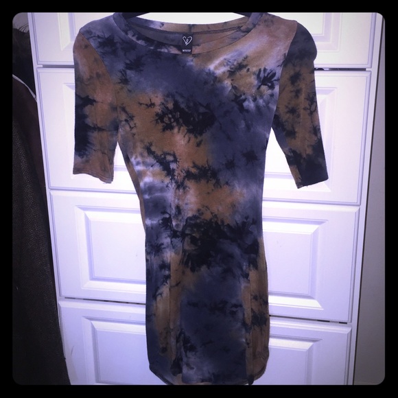 Super cute tie die dress