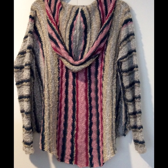 Lovestitch Brand, Striped Poncho w/Hood, Sz: Md/Lg - Picture 4 of 4