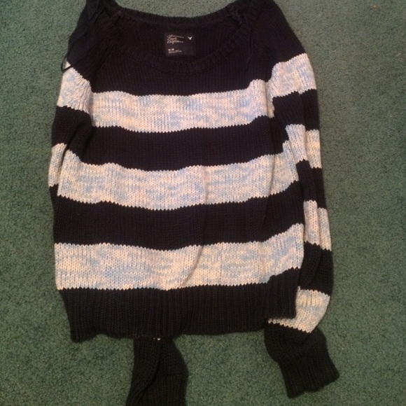 NWOT AE Blue Striped Sweater