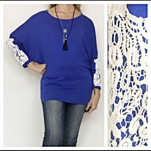 🎈SALE🎈Lovely Royal Blue Crochet Sleeve Top Small - Picture 2 of 4