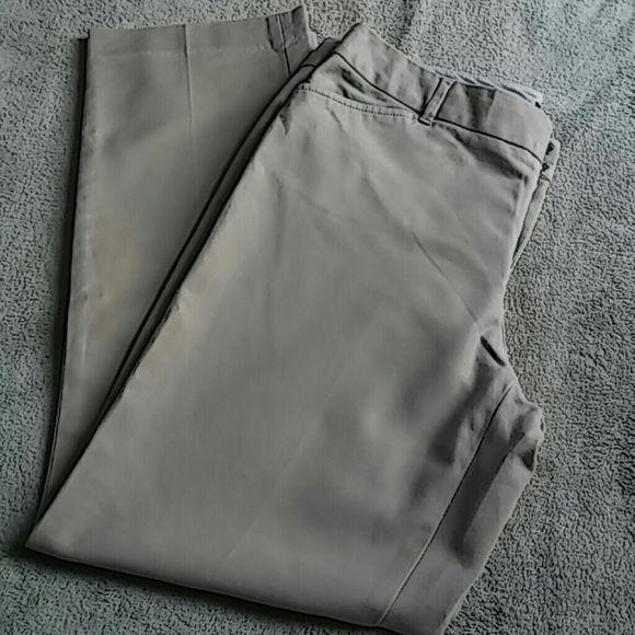 Gap khaki straight leg stretch pant.