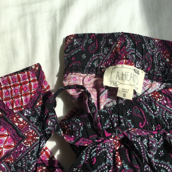 Patterned women's small LA Hearts flowy pants - Picture 3 of 3