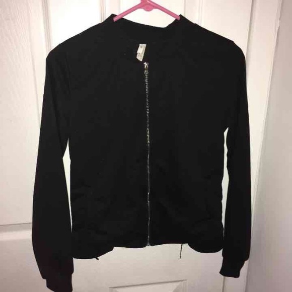 Vogue Jacket - Picture 2 of 2