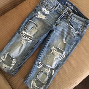 American eagle ripped jeans size 6