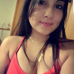 Meet your Posher, Steffany