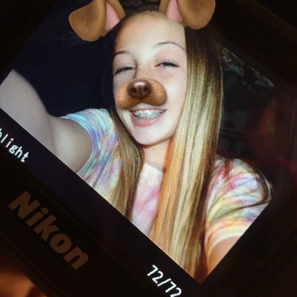 Meet your Posher, Genevieve - Picture 1 of 1