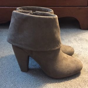 Pink & Pepper Heeled booties