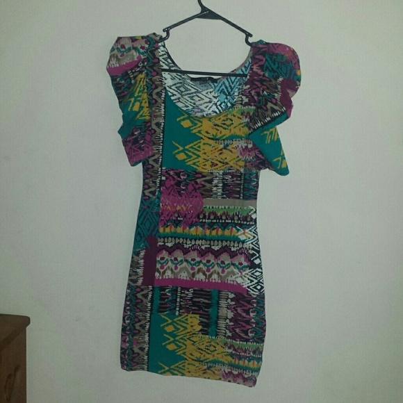 Forever 21 Dress. With puffed sholders