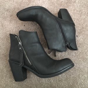 Ankle boots