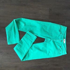 EUC Vineyard Vines Jeans