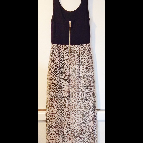 Vince Camuto Brand, Maxi Dress, Leopard Print, XS. - Picture 3 of 4