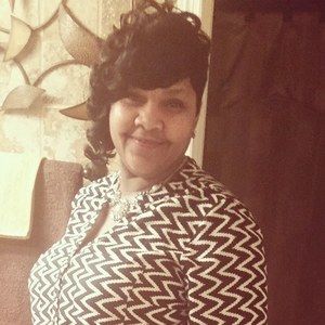 Meet your Posher, Angela