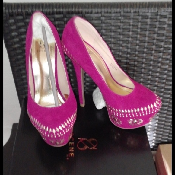 Shoe dazzle pink round toe platform pumps - Picture 1 of 1
