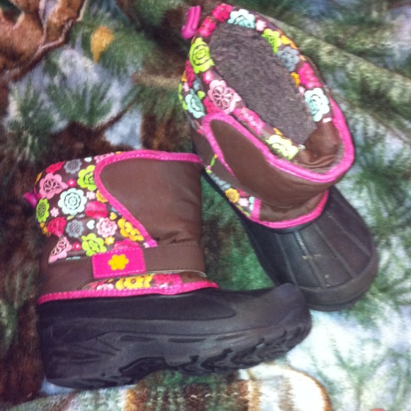 Little girls winter boots
