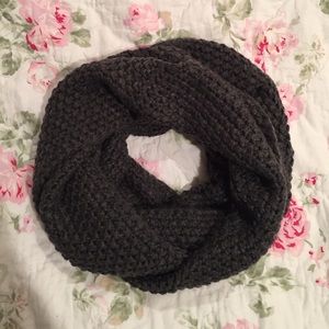 Old navy quilted infinity scarf