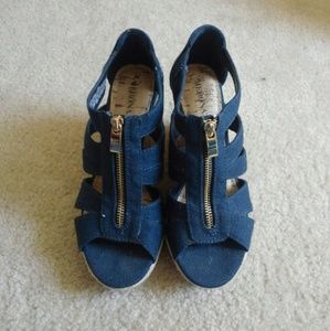 Navy blue wedges