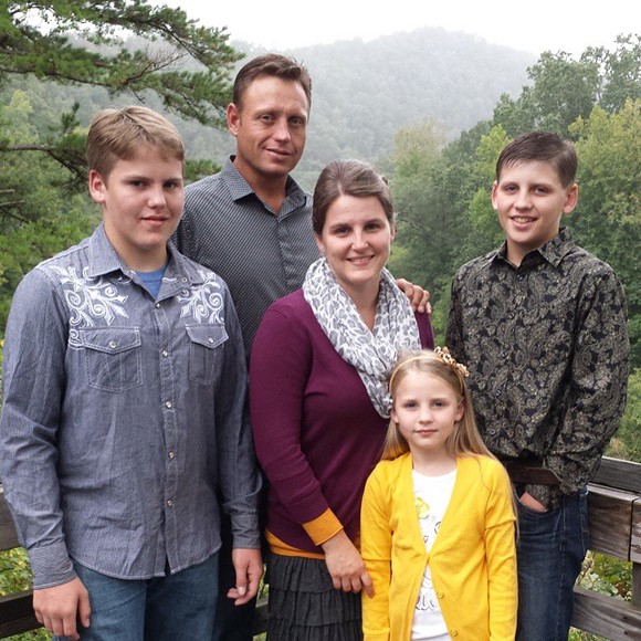 Meet your Posher, Kayla - Picture 1 of 1