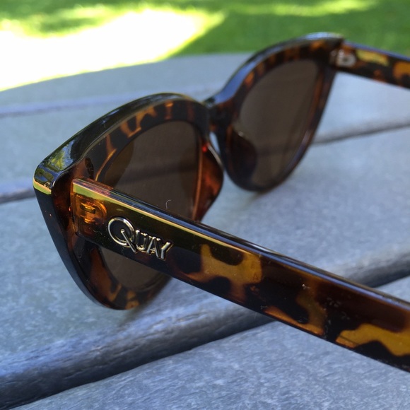 🎉HP🎉 NWT Quay Rhymes Sunglasses in Tortoise/Gold - Picture 2 of 5