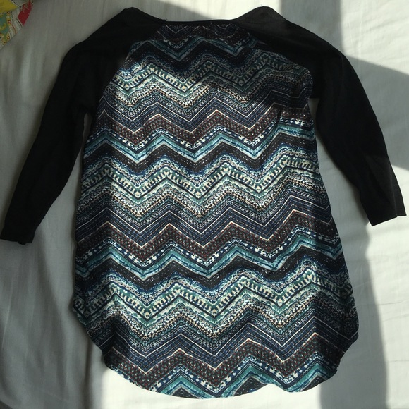 Patterned small Hippie Rose flowy mid-sleeve shirt - Picture 3 of 4