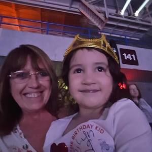 Meet your Posher, Kim