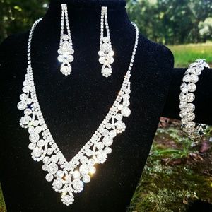 Necklace set