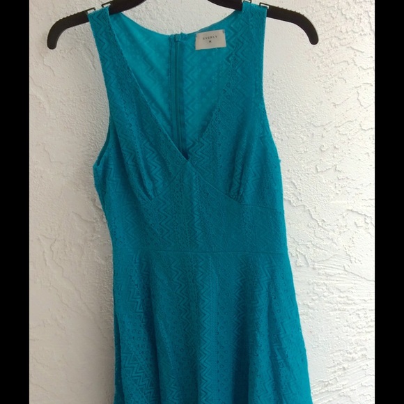 Everly Brand Blue Dress, Cut-Out Detail, Sz: Med. - Picture 3 of 4