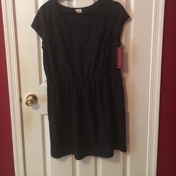 Lace navy dress