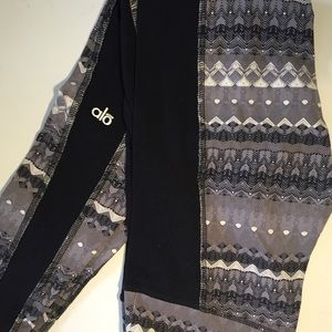 ALO YOGA full legging w side stripe