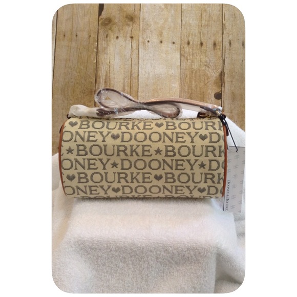 ππ―Authentic Dooney & Bourke Purse π π - Picture 2 of 4
