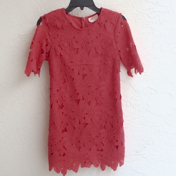 Moon Brand, Red Dress, Floral Cut-Out Detail, SM. - Picture 2 of 4