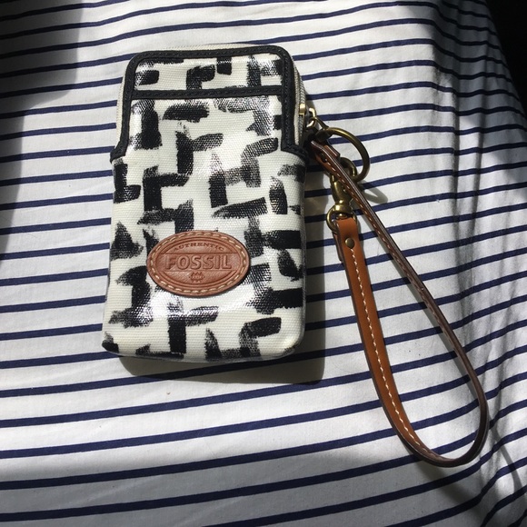 Fossil Wristlet