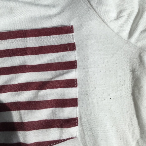 White women's Target t-shirt with pocket - Picture 3 of 4