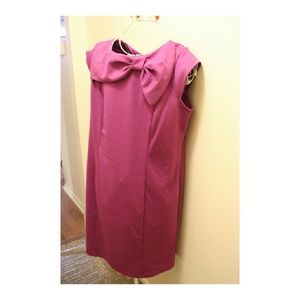 Dress with Bow collar