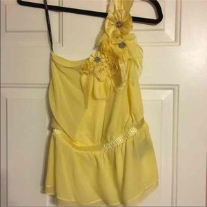 Bebe yellow one shoulder top