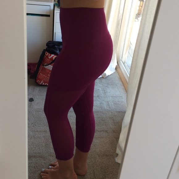 pink/ purple lululemon 7/8 crops