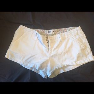 American eagle white shorts