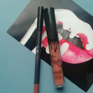 Kylie lip kit!!