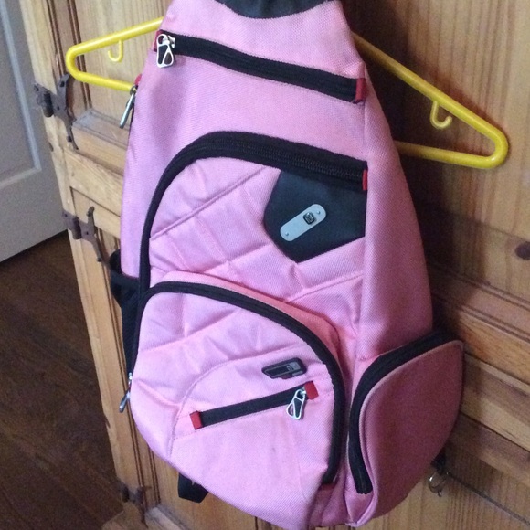 Pink backpack - Picture 3 of 4