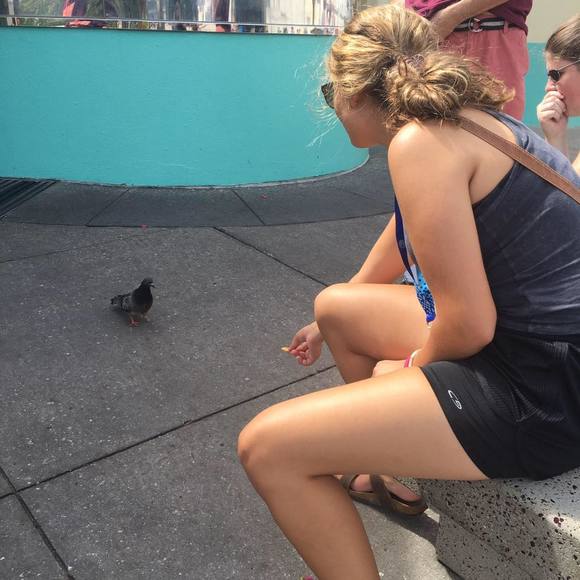 Meet your Posher, Mia - Picture 1 of 1