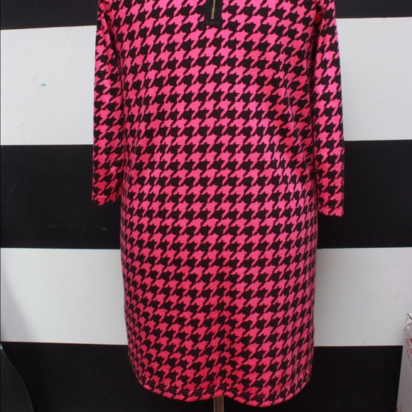 Punk Frock! 🎉 - Picture 2 of 4