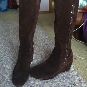 Brown Knee High Leather Boots with Chunky Heel