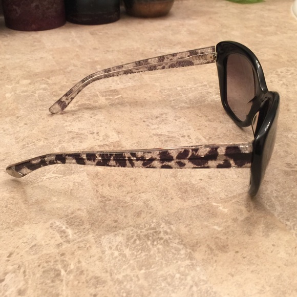 Juicy Couture cat eye sunglasses