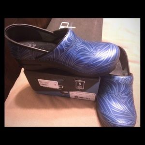 Dansko Clogs- 39