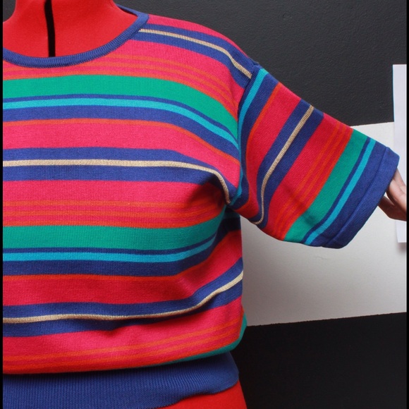 Colorful Sweater!🎉 - Picture 3 of 3