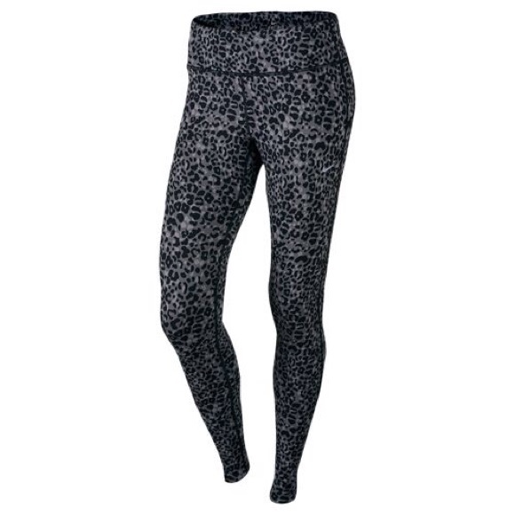 Nike Dri-fit epic run crop leggings. Size xs
