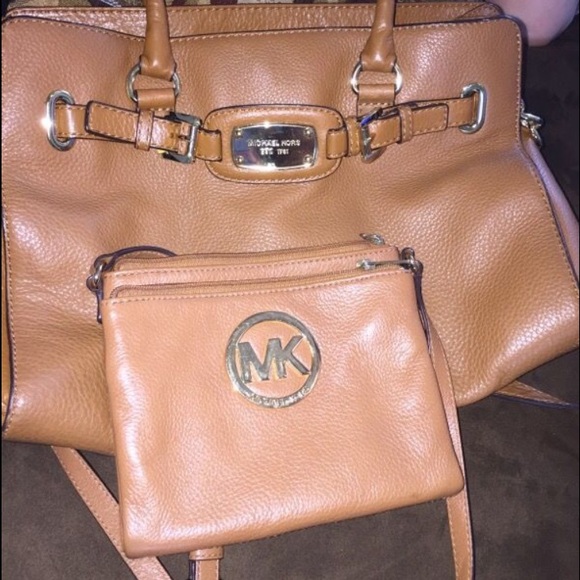 Michael Kors purses - Picture 1 of 3