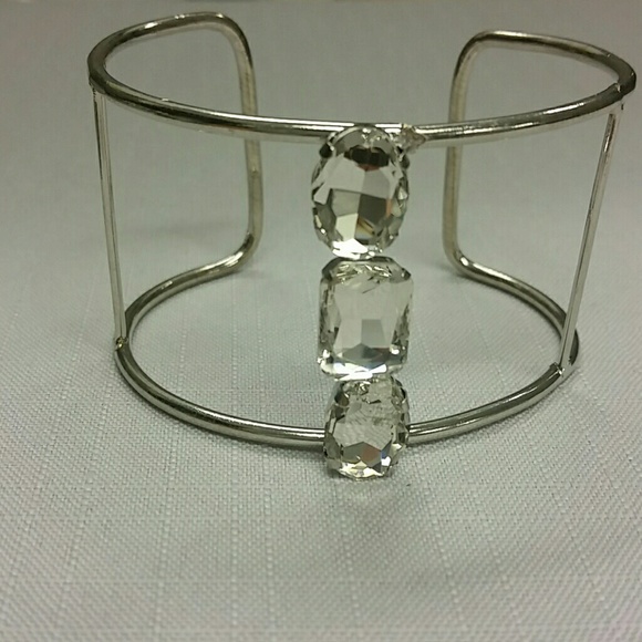 Crystal cuff - Picture 1 of 3