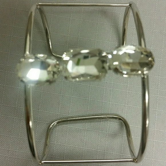 Crystal cuff - Picture 3 of 3