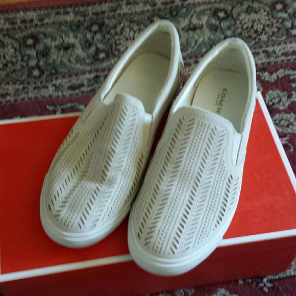 Coach Alegra perforated leather flats sz 8 in box